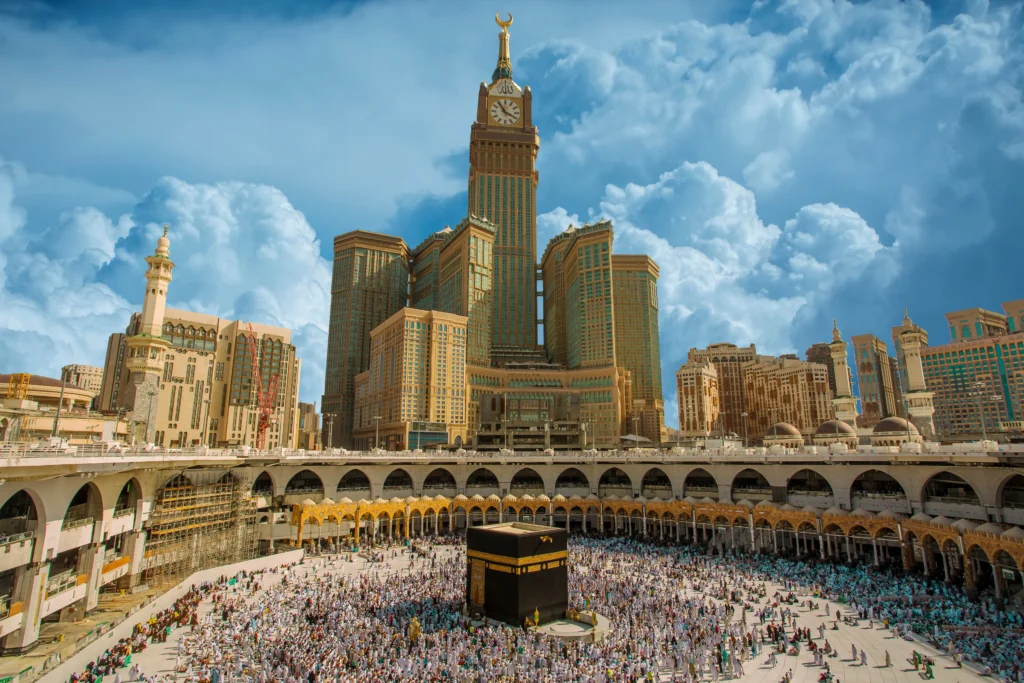 Luxury vs Budget Umrah Packages