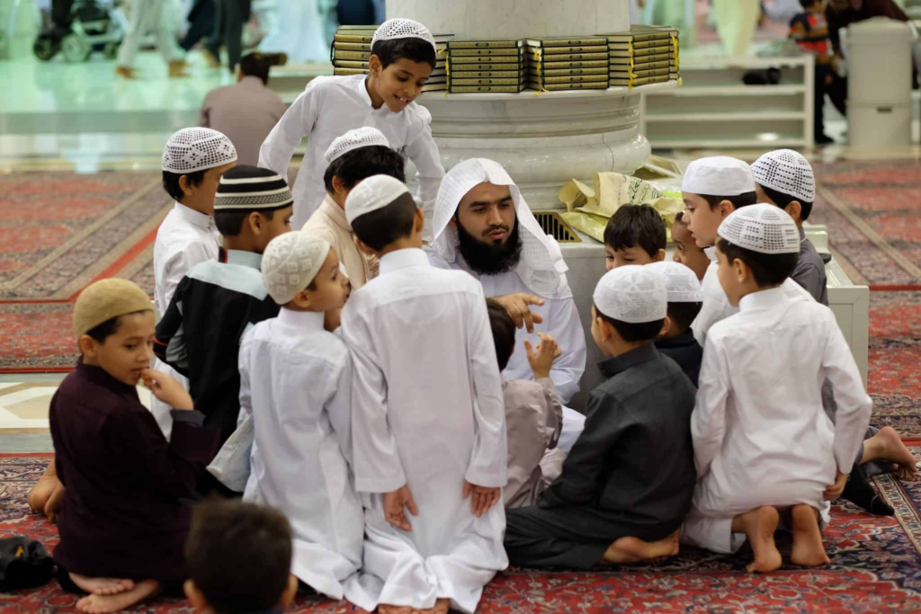 Keeping Kids Calm in Crowded Areas during umrah
